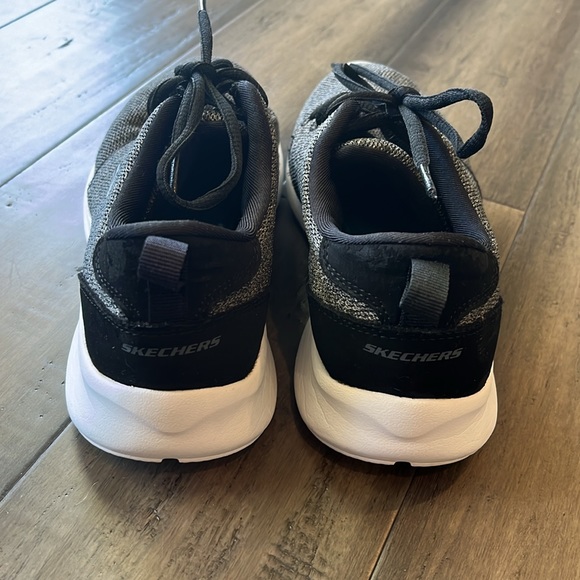 Sketchers women’s sneakers - Picture 4 of 5